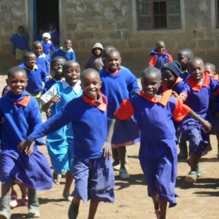 Help Schools in Kenya Harvest Rainwater